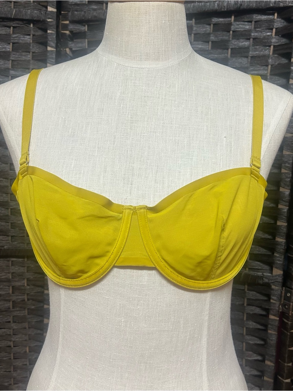 CUUP the Balconnette yellow green mesh bra size 36C